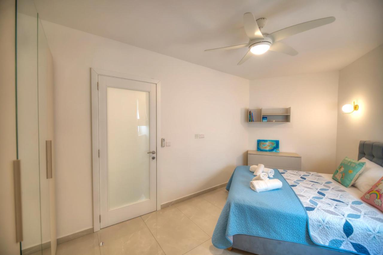 Seaside Apartment In The Heart Of Xlendi Gozo Buitenkant foto