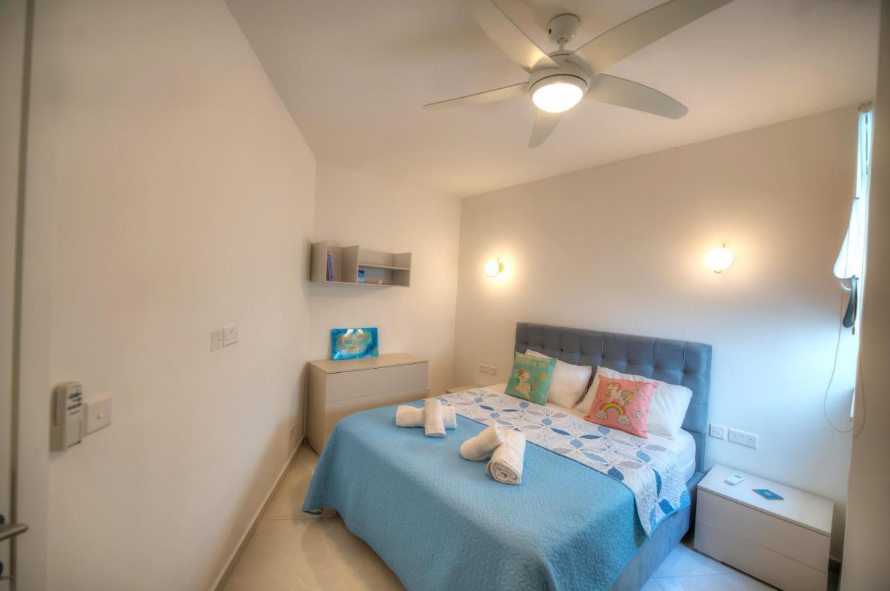 Seaside Apartment In The Heart Of Xlendi Gozo Buitenkant foto