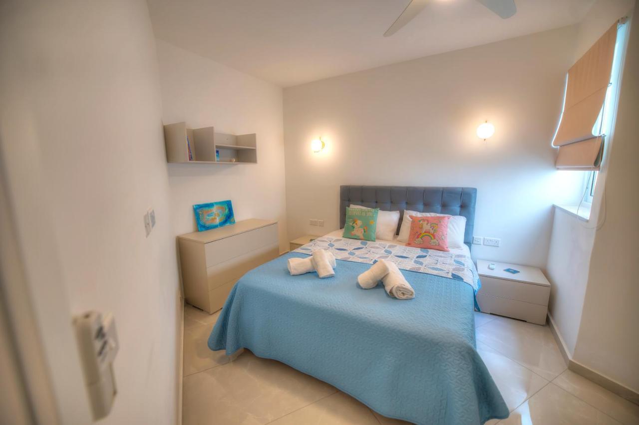 Seaside Apartment In The Heart Of Xlendi Gozo Buitenkant foto